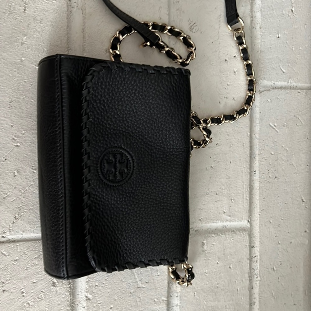 Black, Leather Tory Burch Cross Body Bag with Woven Chain
